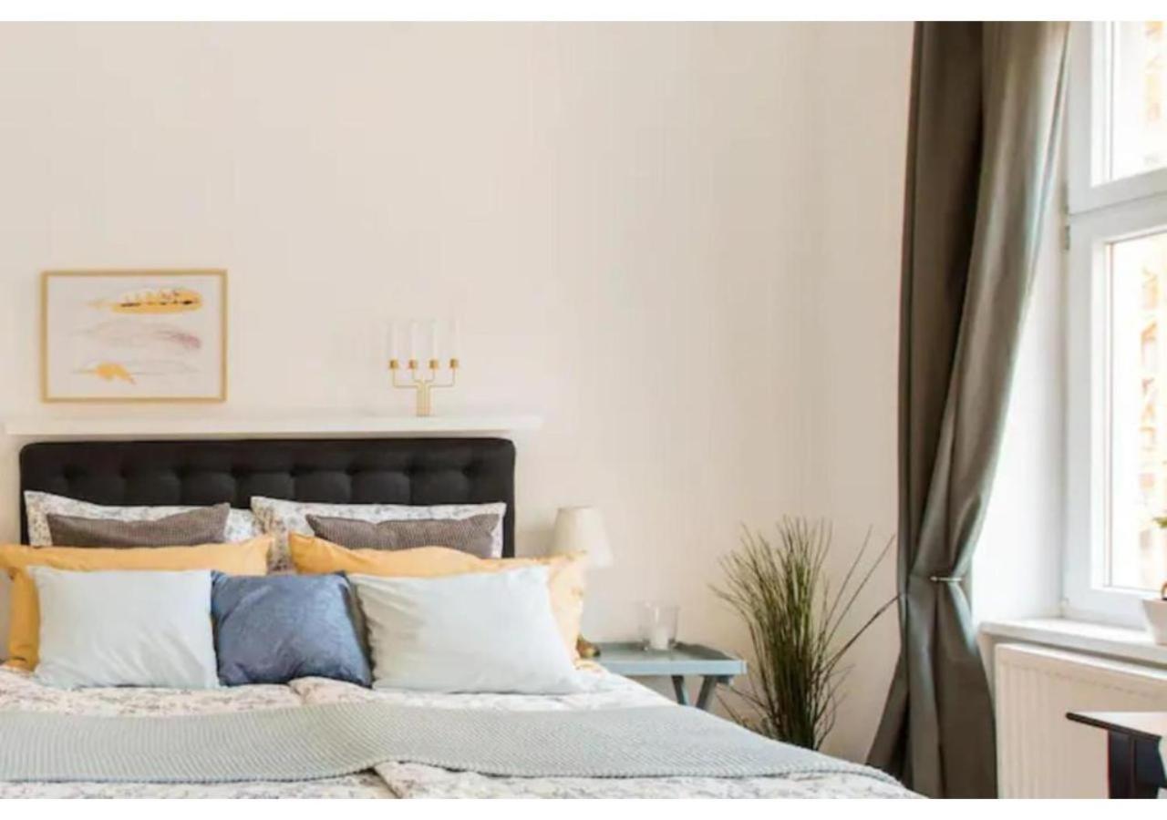 Ferienwohnung Luxurious And Bright, 5 Min To City Center Wien Exterior foto