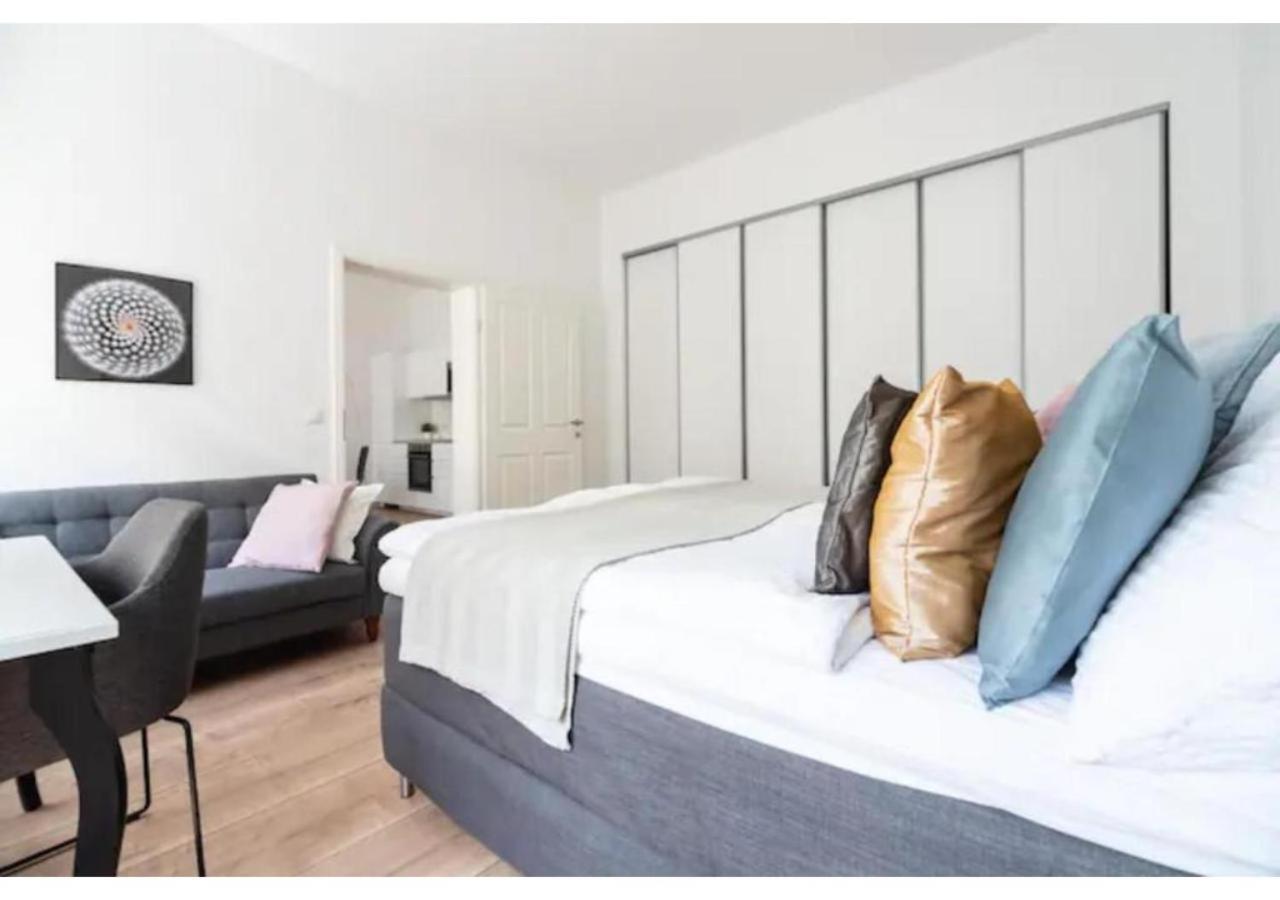 Ferienwohnung Luxurious And Bright, 5 Min To City Center Wien Exterior foto