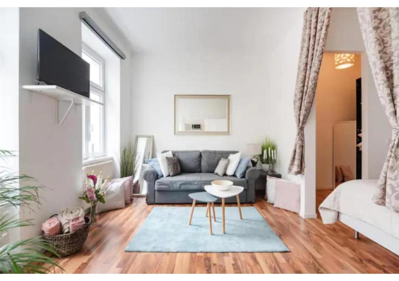 Ferienwohnung Luxurious And Bright, 5 Min To City Center Wien Exterior foto
