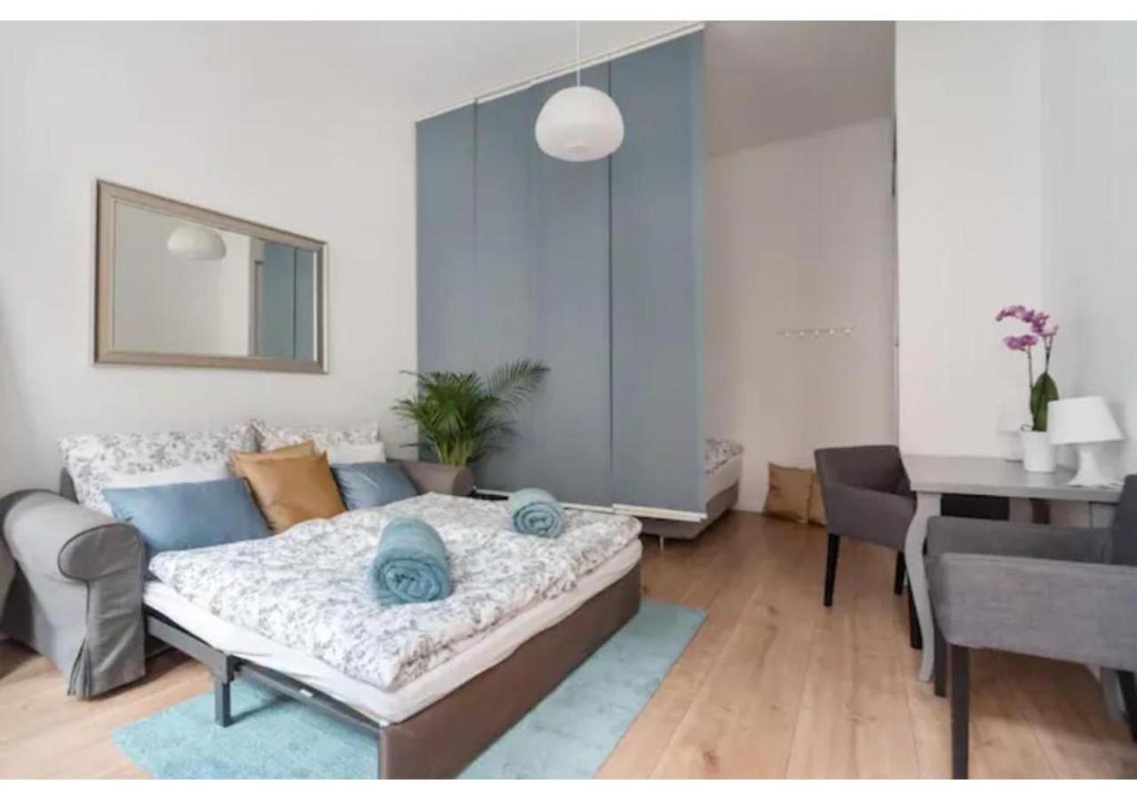 Ferienwohnung Luxurious And Bright, 5 Min To City Center Wien Exterior foto