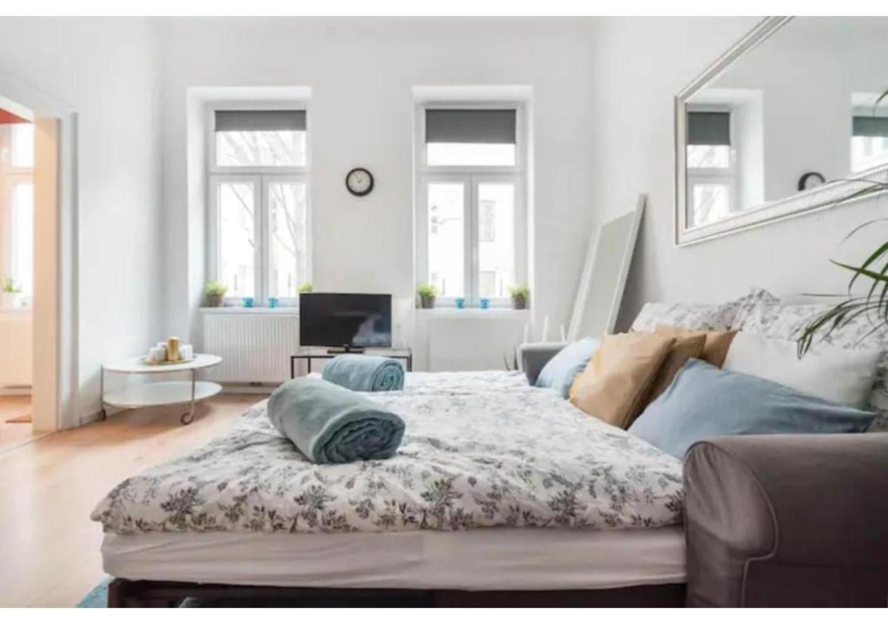 Ferienwohnung Luxurious And Bright, 5 Min To City Center Wien Exterior foto