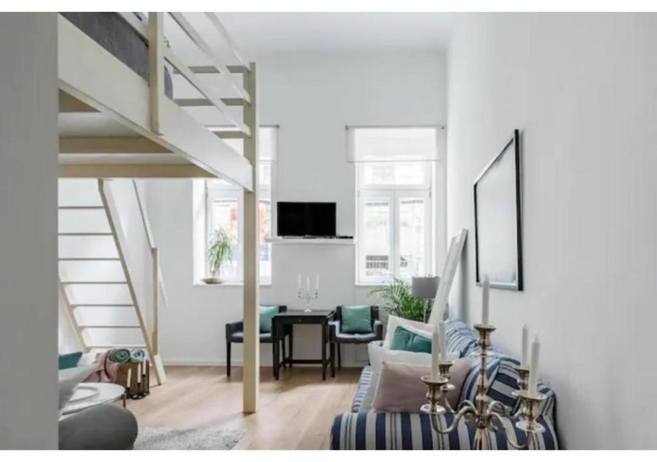 Ferienwohnung Luxurious And Bright, 5 Min To City Center Wien Exterior foto