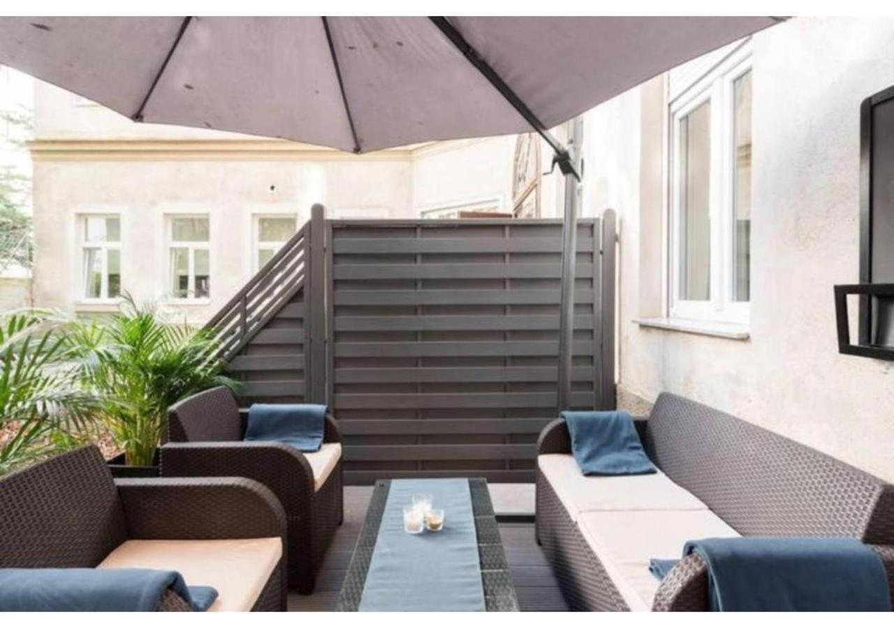 Ferienwohnung Luxurious And Bright, 5 Min To City Center Wien Exterior foto