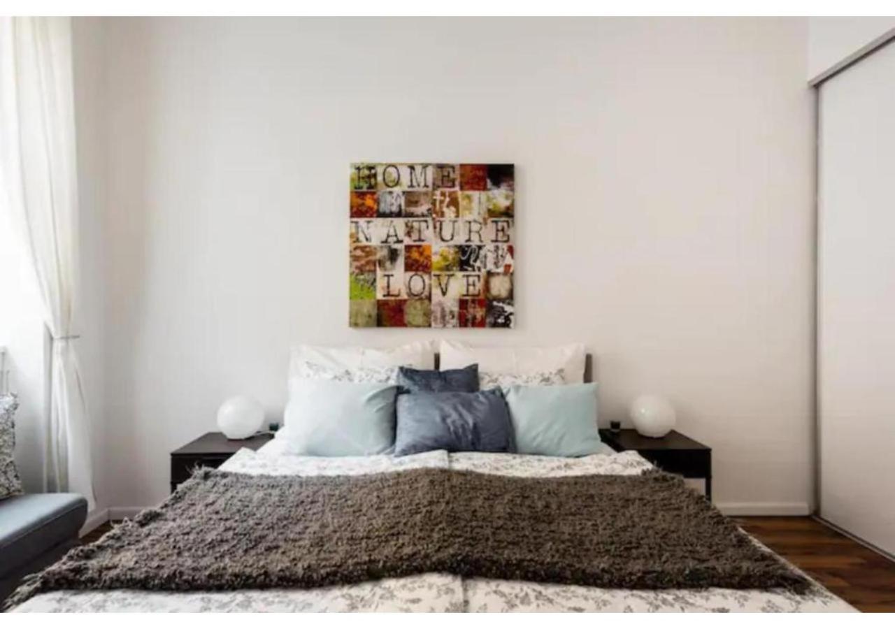 Ferienwohnung Luxurious And Bright, 5 Min To City Center Wien Exterior foto
