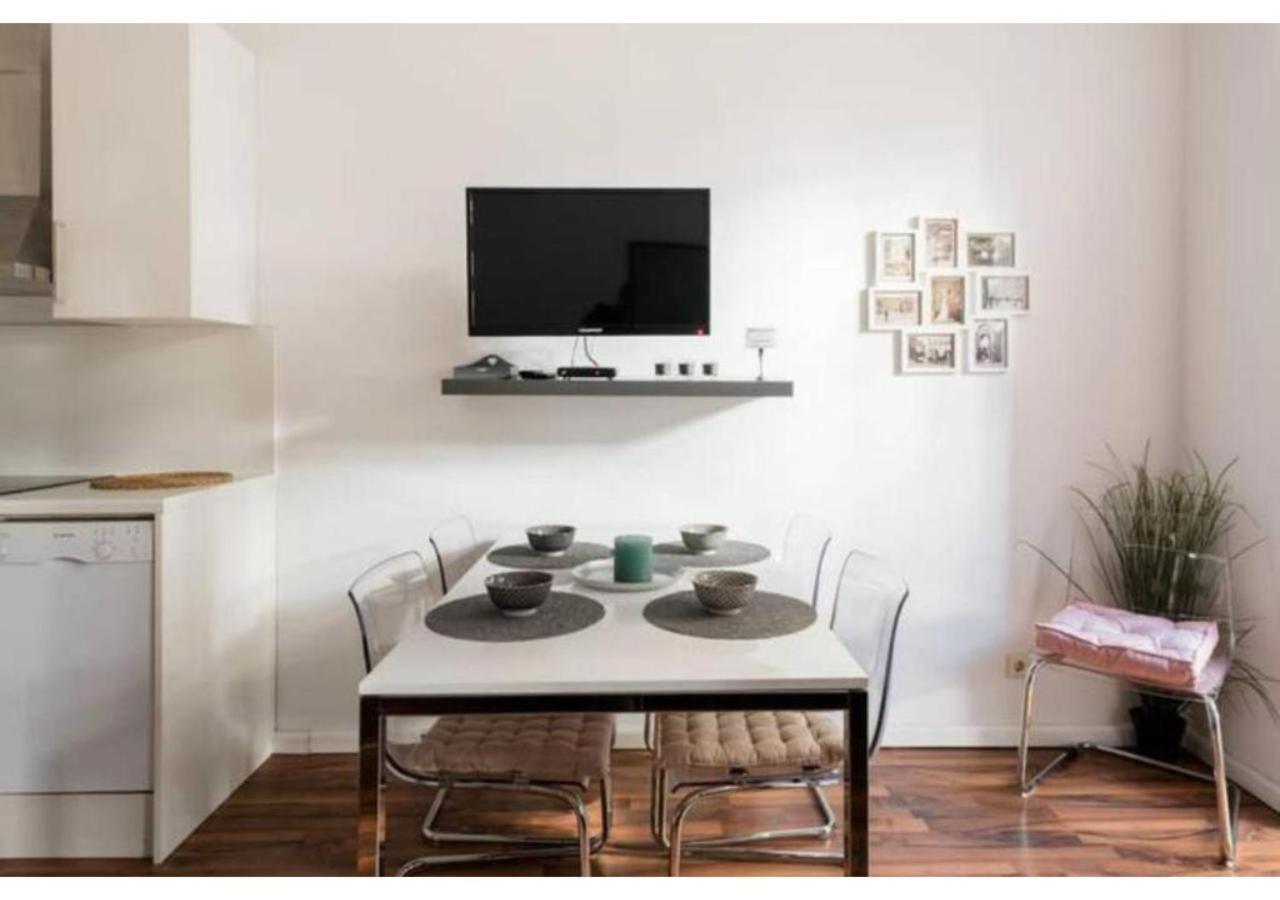Ferienwohnung Luxurious And Bright, 5 Min To City Center Wien Exterior foto